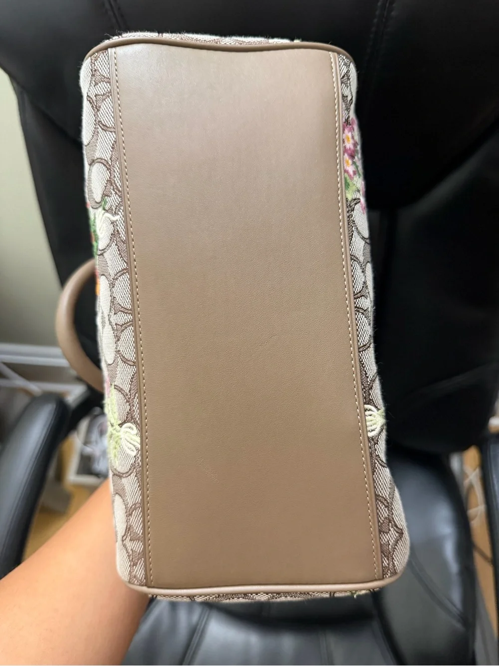 Coach Floral Embroidered Signature Medium Rowan